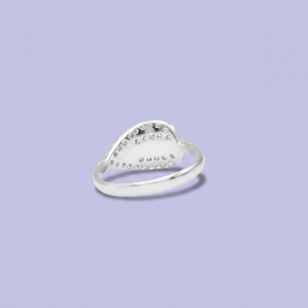 Anillo de Plata .925  con Diseño de Hoja Grande con Incrustación de Zirconia mod. 3145