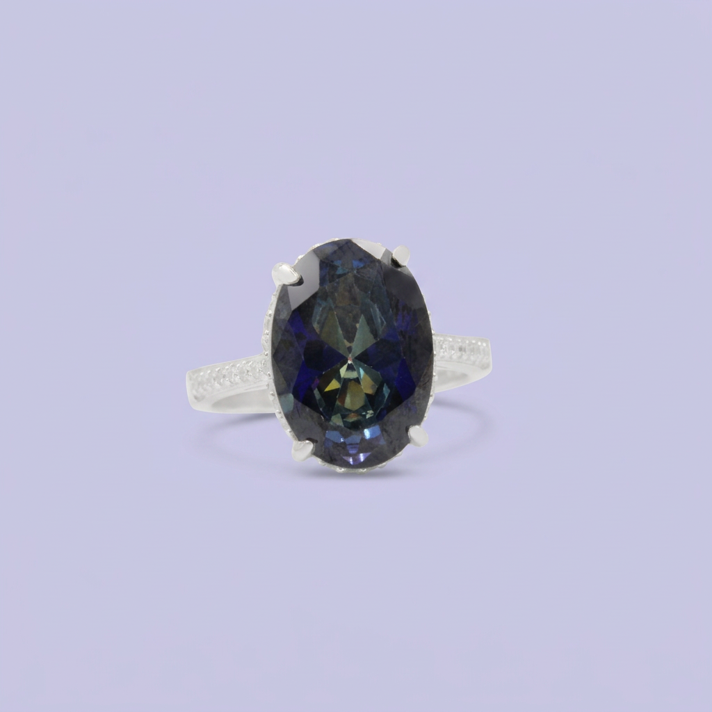Anillo de Plata .925  Oval Topacio con Incrustación de Zirconia Grande mod. 3140