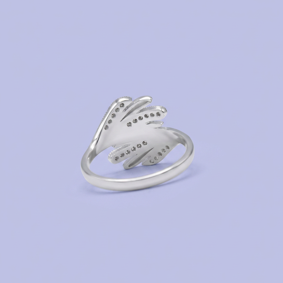 Anillo de Plata .925 Triple Hoja Entrelazada con Incrustación de Zirconia mod. 3141