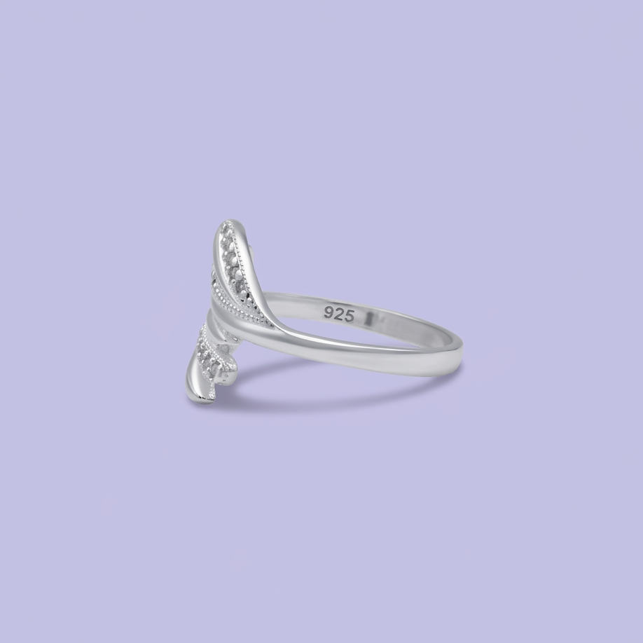 Anillo de Plata .925 Triple Hoja Entrelazada con Incrustación de Zirconia mod. 3141
