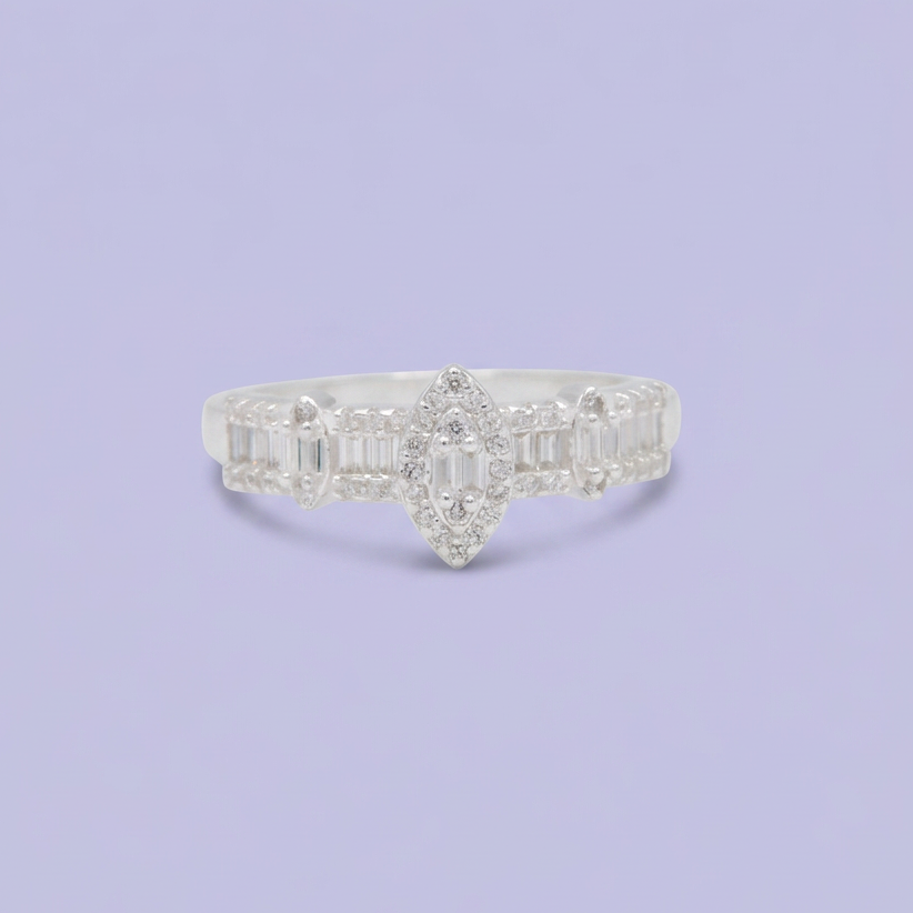 Anillo de Plata .925 Con Diseño de Corte Baguette y Capullo de Zirconia mod. 3119