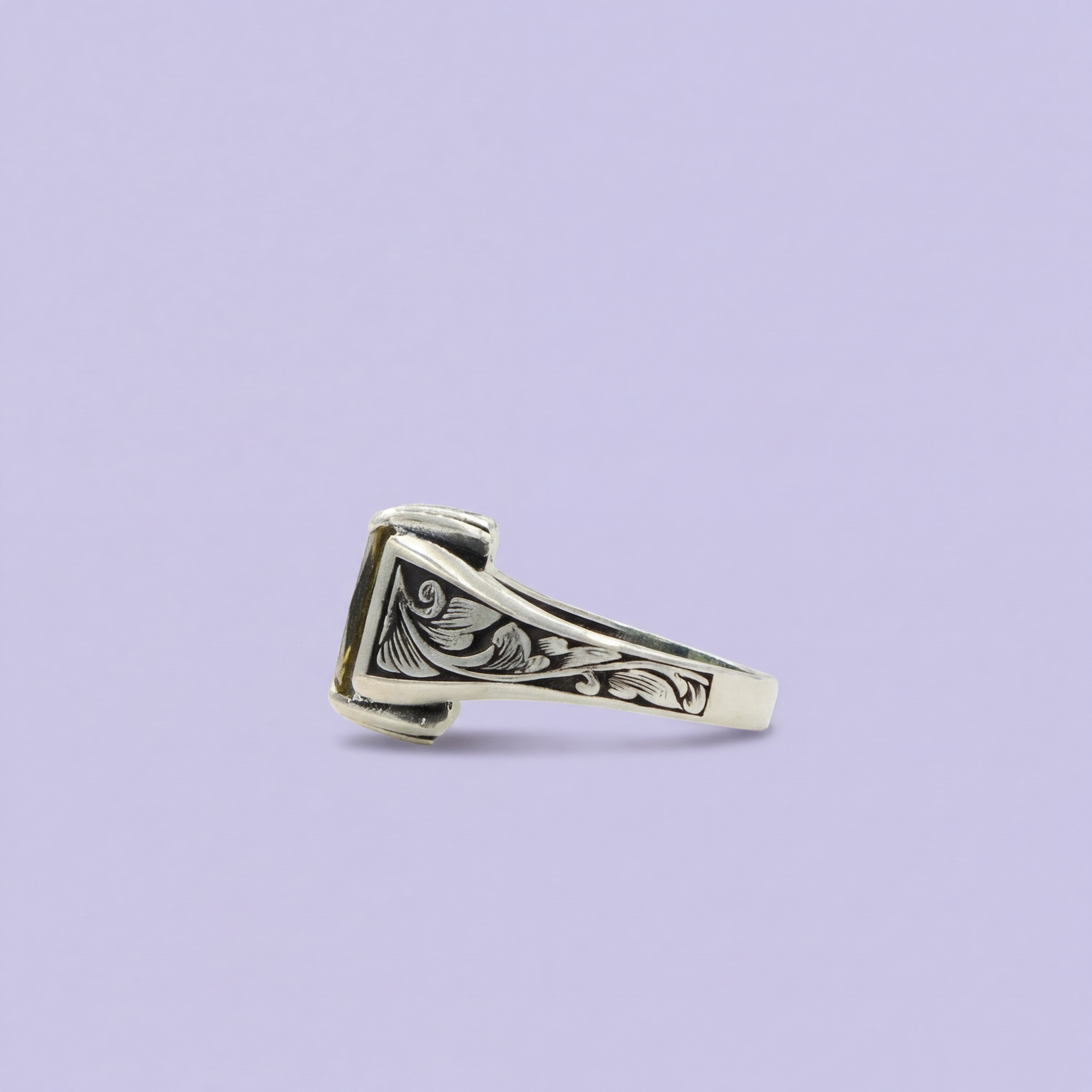 Anillo de Plata .925 Sultanita con Adorno Floral mod. 2274