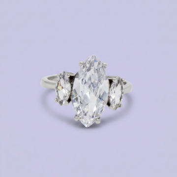 Anillo de Plata .925  Diseño Corte Marqueza con Zirconias mod. 2647