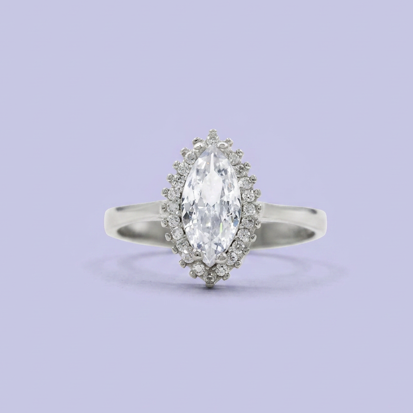 Anillo Solitario de Plata .925 con Corte Marquise mod. 2415
