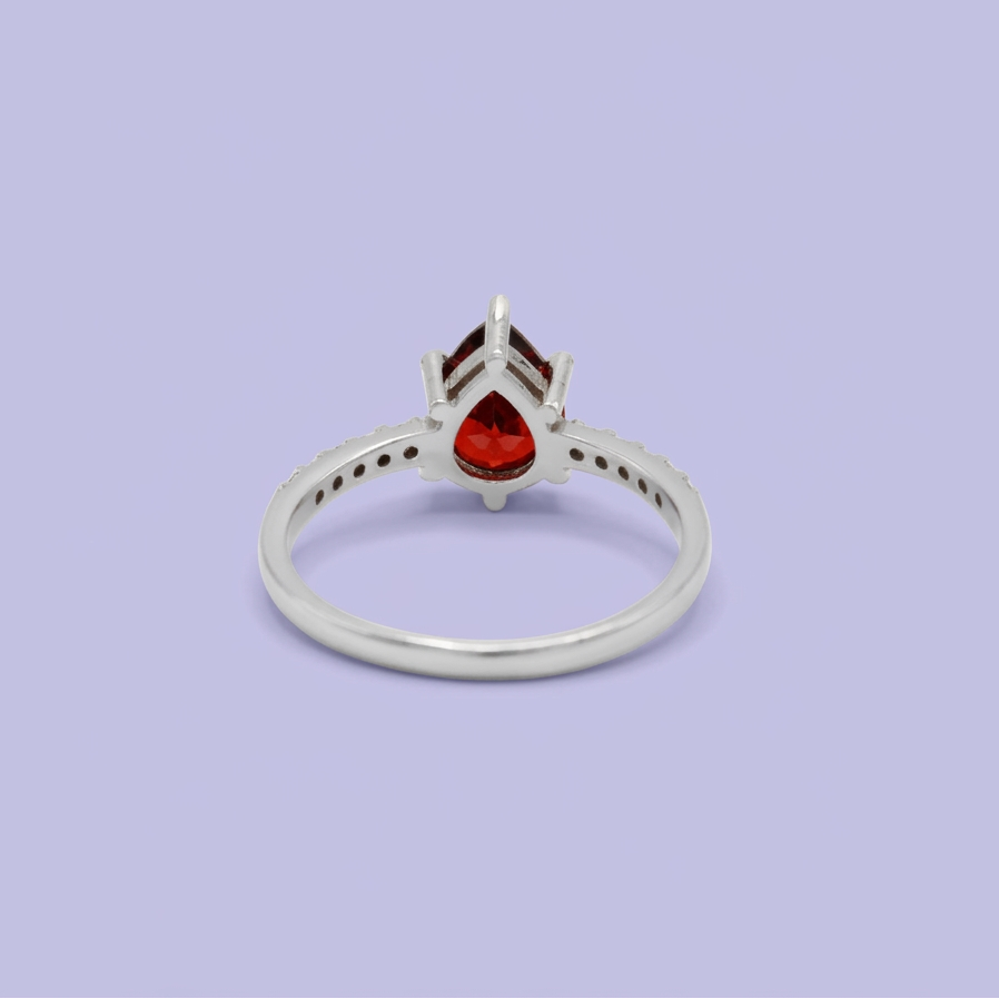 Anillo de Plata .925 Diseño de Gota Roja con Zirconias mod. 2645