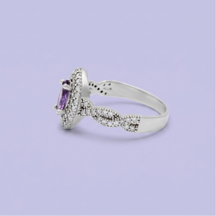 Anillo de Plata .925 Diseño Brillante con Zirconia Oval Morada mod. 2641