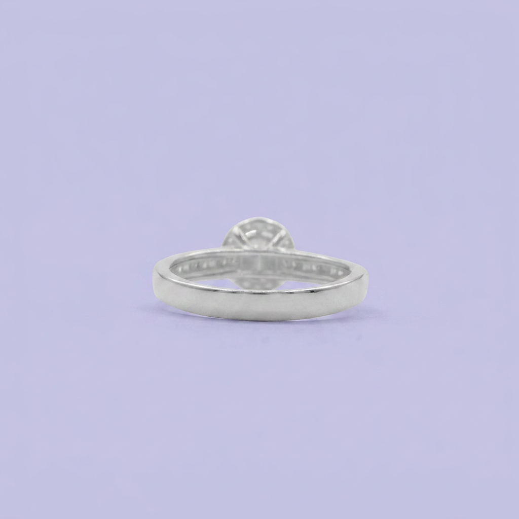 Anillo Solitario de Plata .925 Banda Pavé mod. 2417