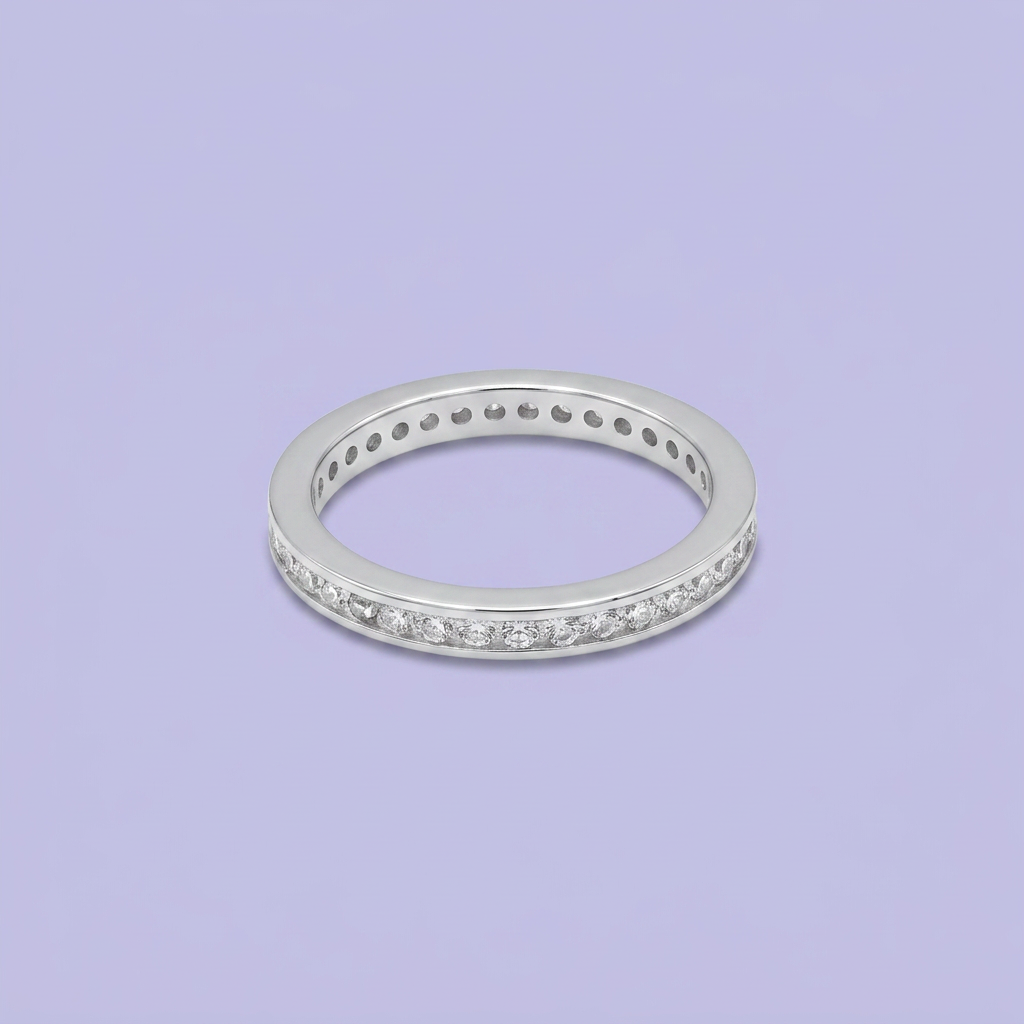 Anillo de Plata .925 Elegante con Incrustacion de Zirconias Blancas mod. 2929
