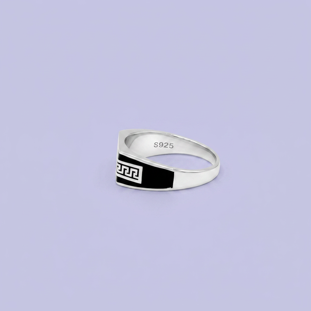 Anillo de Plata .925 Diseño Esmalte Oscuro con Grecas mod. 2668
