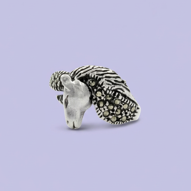 Anillo de Plata .925 Caballo con Marquesita mod. 2241