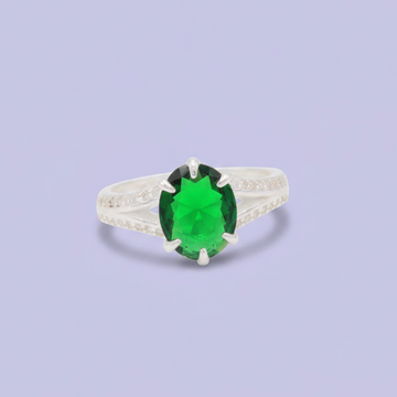 Anillo de Plata .925 con Diseño Oval con Zirconia Color Verde Esmeralda mod. 3104
