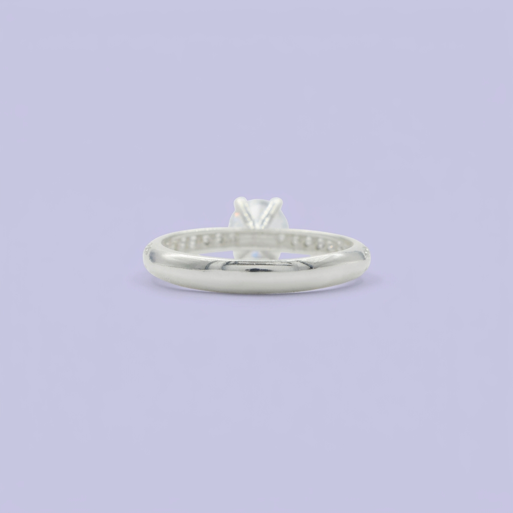 Anillo Solitario de Plata .925 Brillante con Banda Labrada mod. 2413