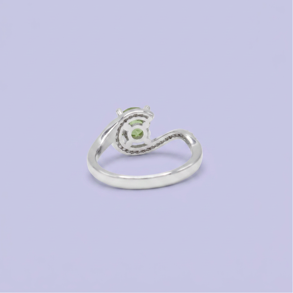 Anillo de Plata .925 con Diseño de Ola y Zirconia Verde Calido mod. 2928