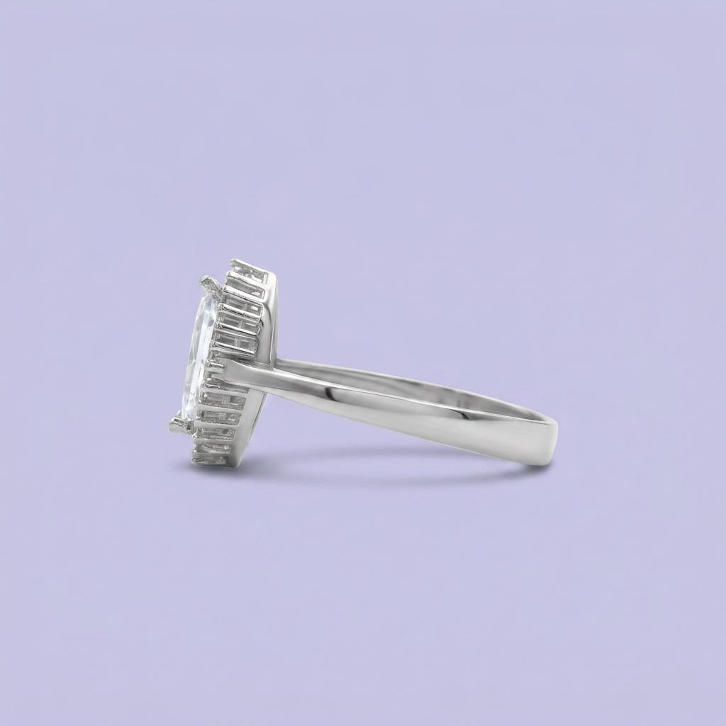 Anillo Solitario de Plata .925 con Corte Marquise mod. 2415