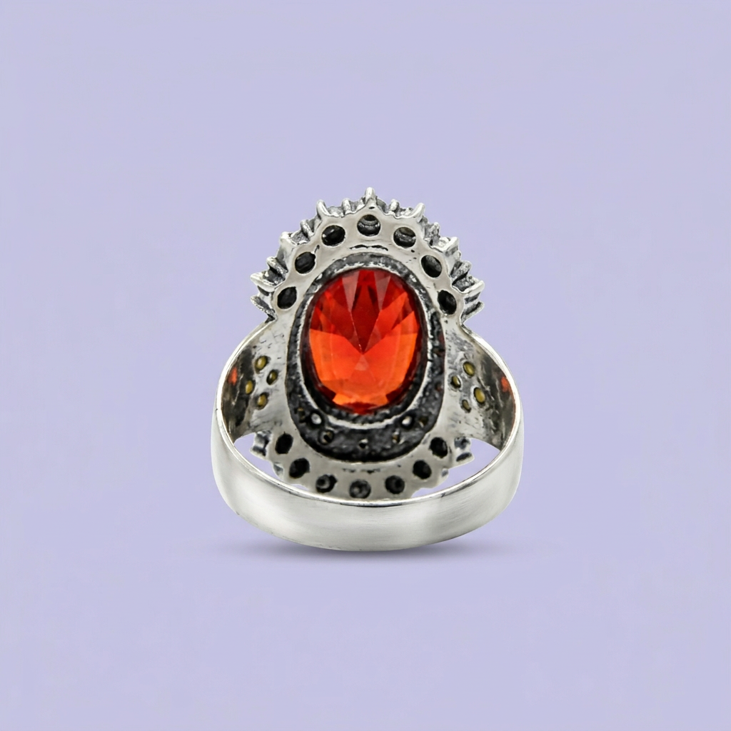 Anillo de Plata .925 Estilo Vintage con Cristal Oval Rojo  mod. 2251
