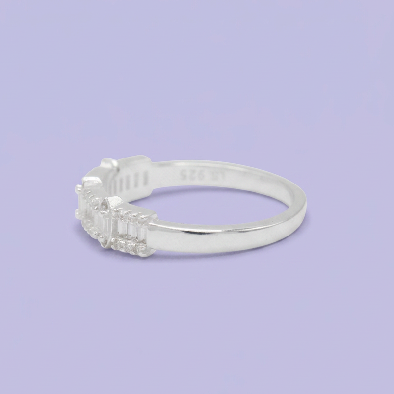 Anillo de Plata .925 con Diseño con Corte Bagette Zirconia mod. 3099
