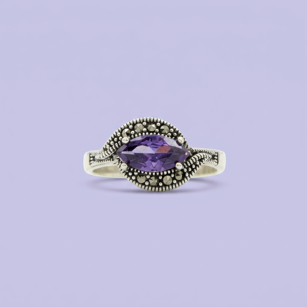 Anillo de Plata .925 Corte Marquesa de Zirconia Morada mod. 2256