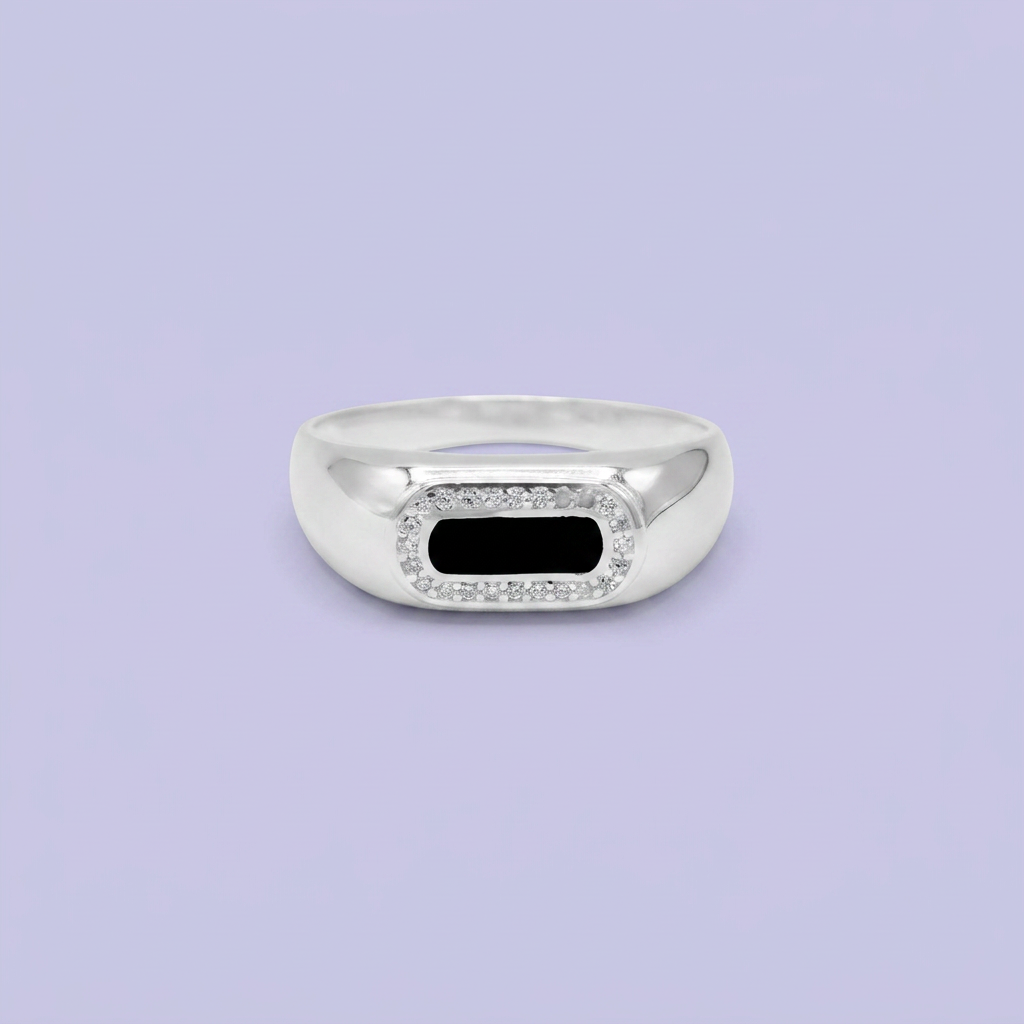 Anillo de Plata .925 con Diseño de Óvalo Brillante con Zirconias mod. 2662