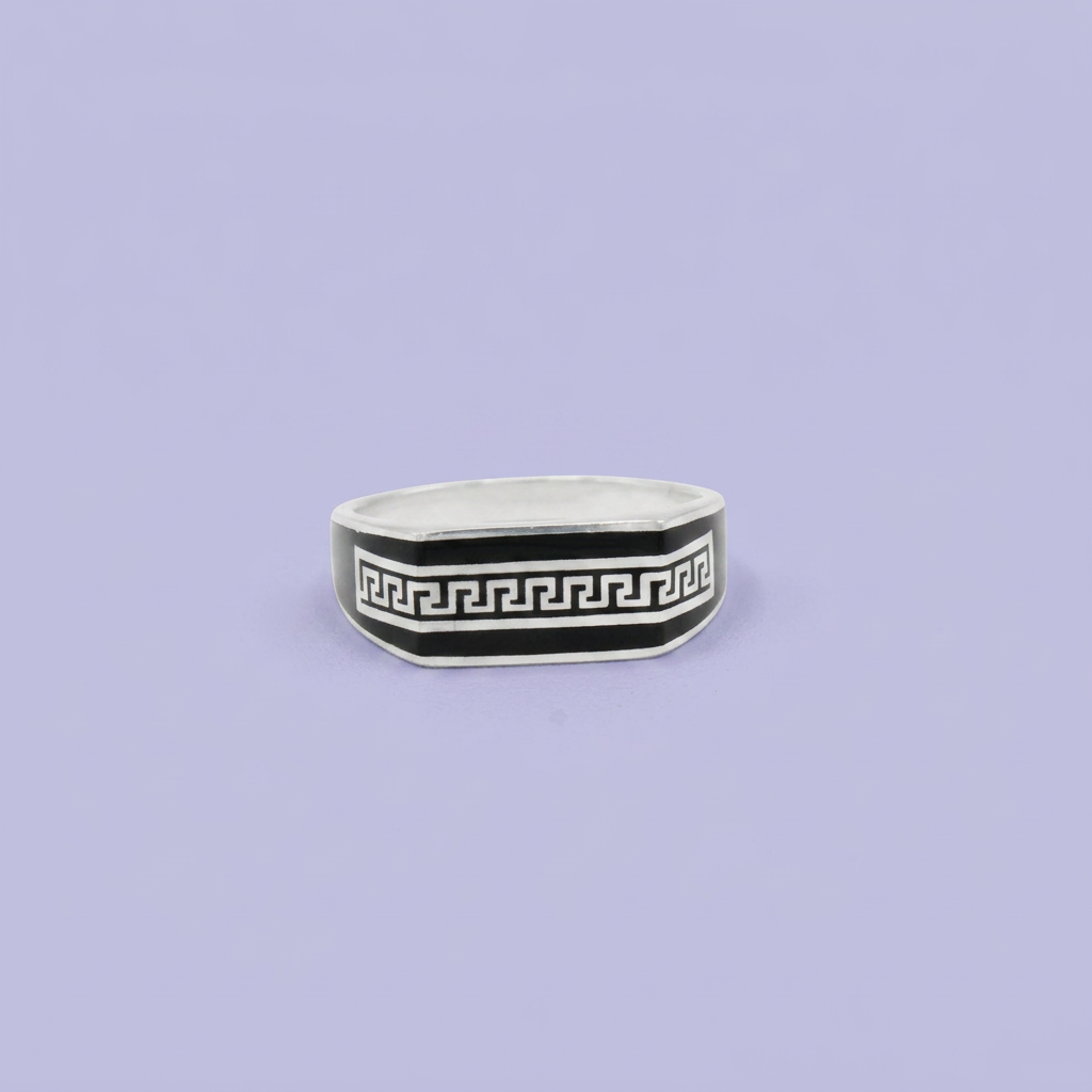 Anillo de Plata .925 Diseño Esmalte Oscuro con Grecas mod. 2668