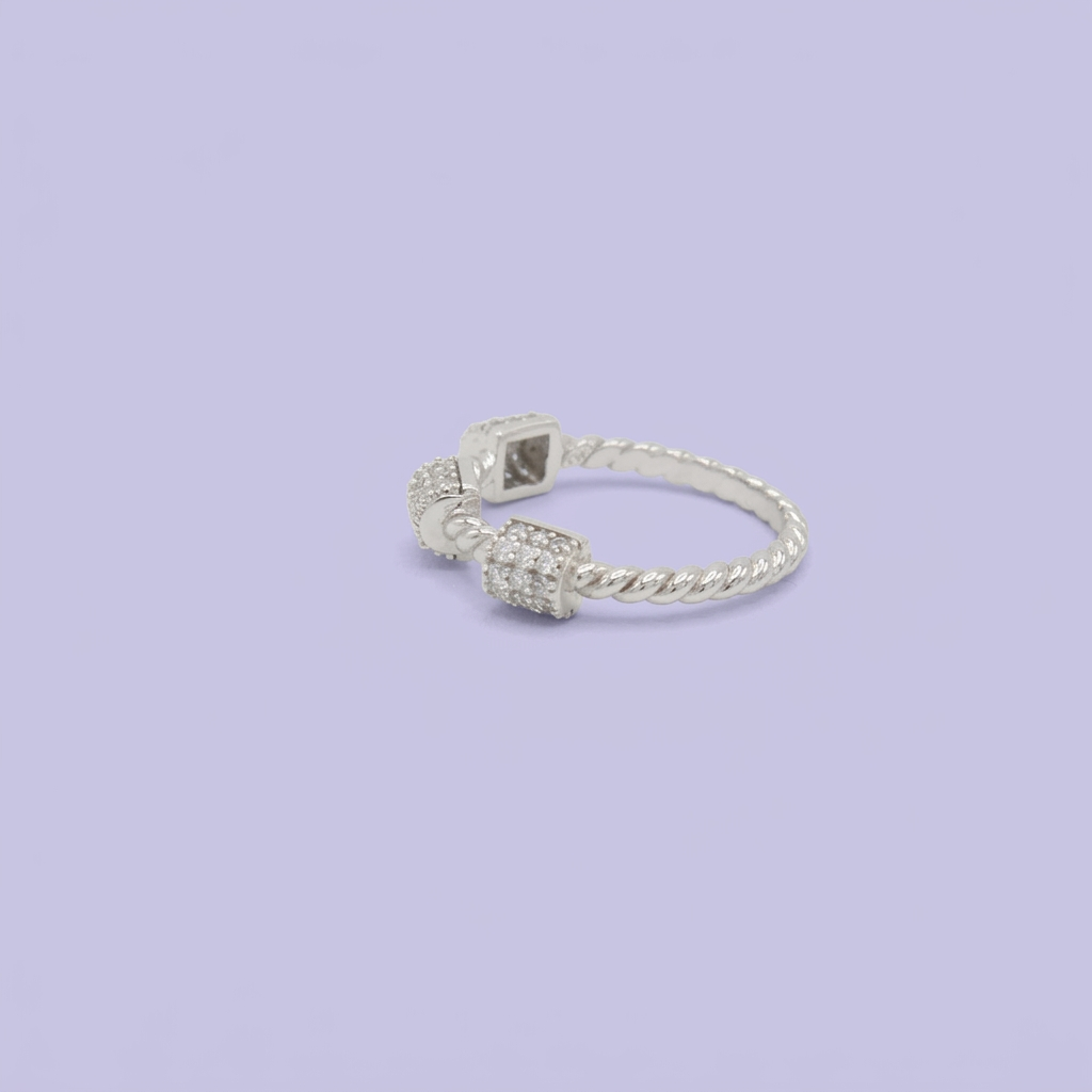 Anillo de Plata .925 Diseño Trenzado Brillante con Incrustacion de Zirconias mod. 2644