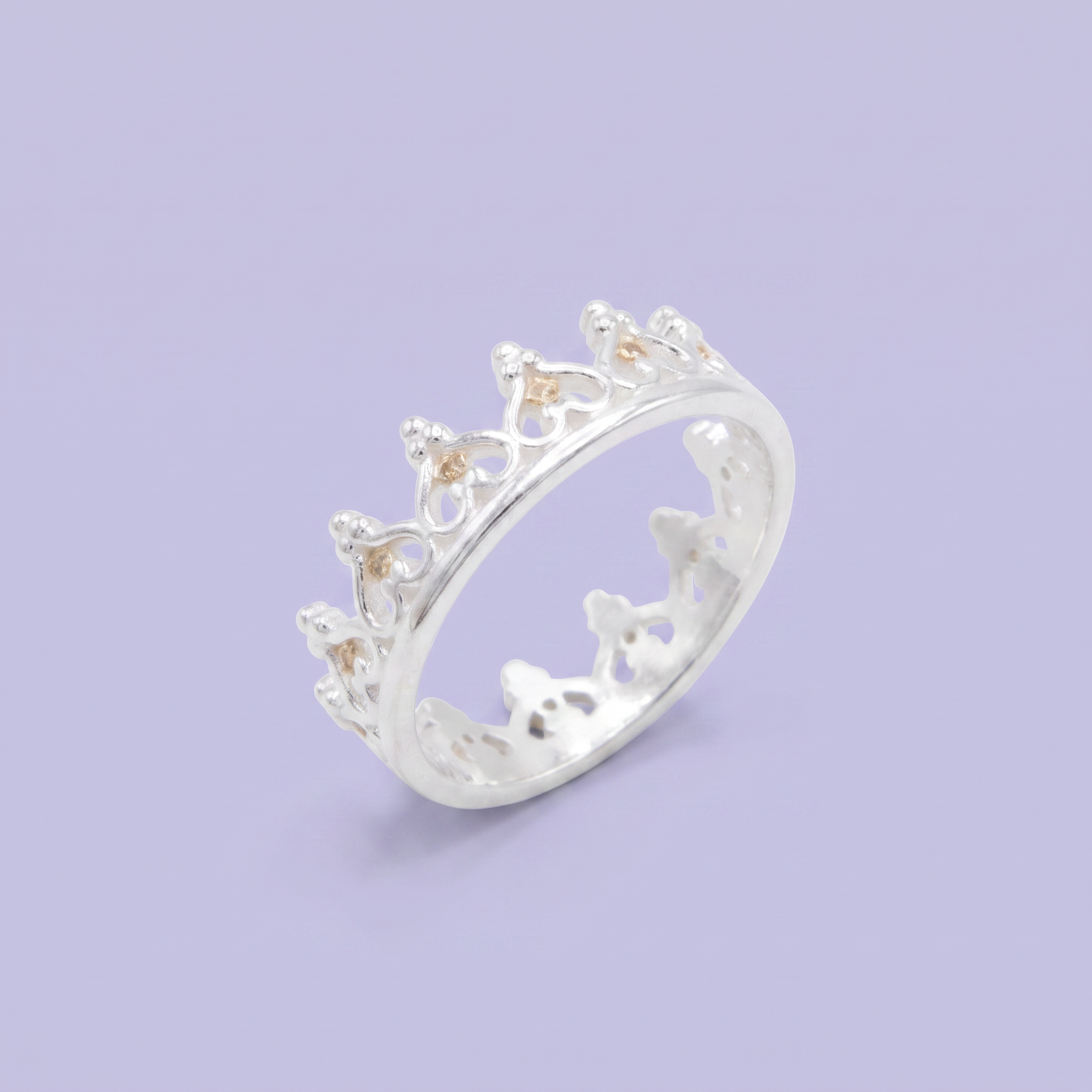 Anillo de Plata .925 Corona Especial con Zirconias de Tono Ambar mod. 2572