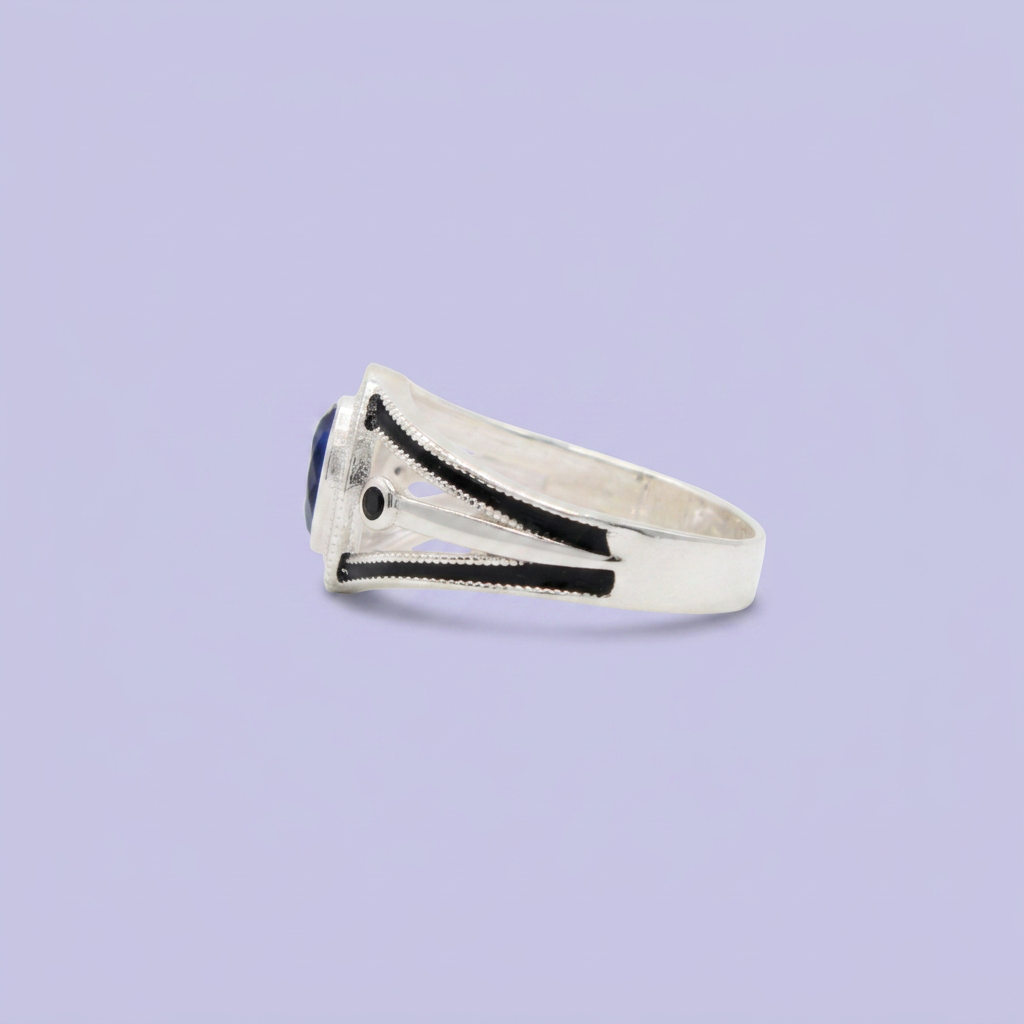 Anillo de Plata .925 Diseño Elegante con Zirconia Azul Marino en Bisel Brillante mod. 2579