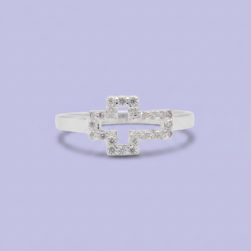 Anillo de Plata .925 Diseño de Cruz Calada Horizontal Incrustada de Zirconias Finas mod. 2899