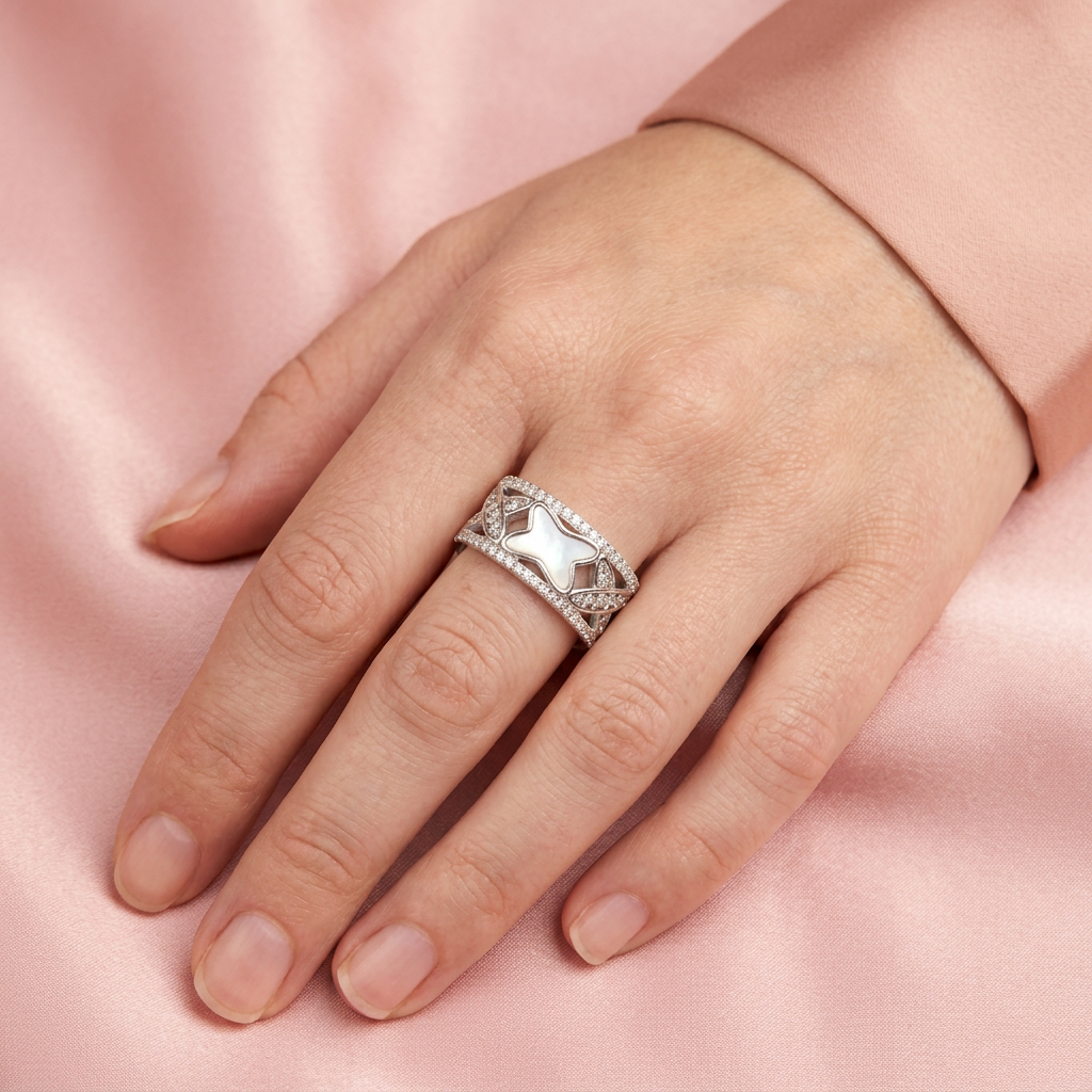 Anillo de Plata .925 Diseño Mariposa Calada con Zirconias mod. 2159