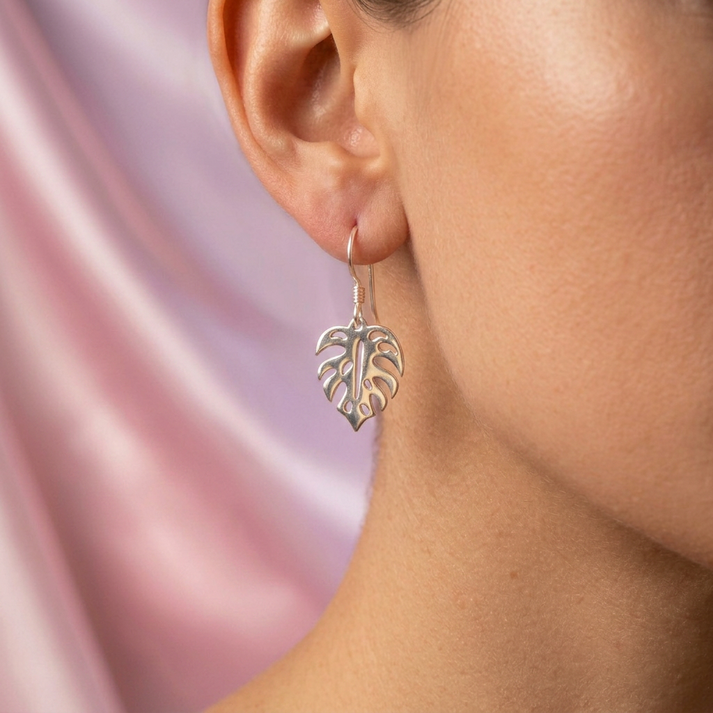 Arete de Plata .925 Largo De Hoja Lisa y Calada mod. 2982
