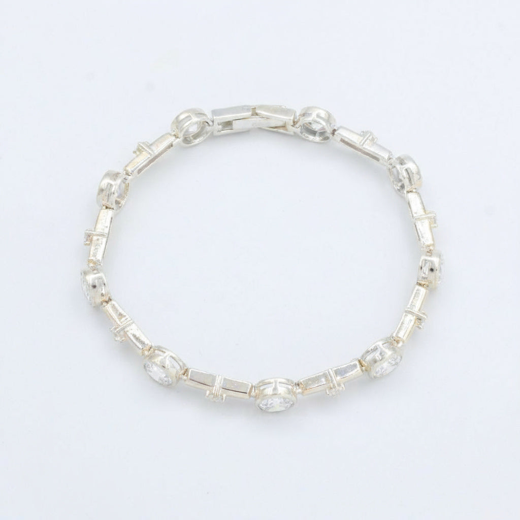 Pulsera de Plata .925 de Diseño Elegante con Zirconias Incrustadas Circular mod. 1477