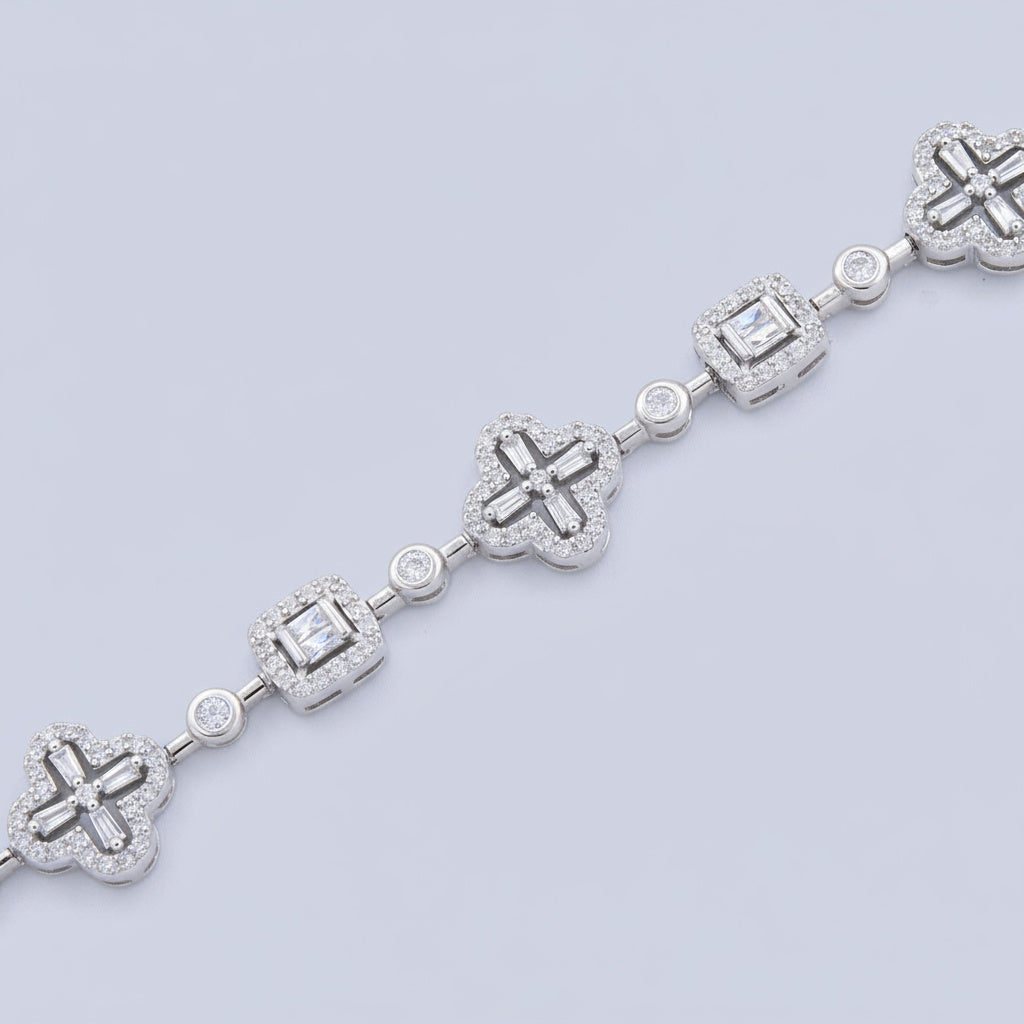 Pulsera de Plata .925 de Diseño de Tréboles y Cuadrados Incrustado de Zirconias mod. 1483