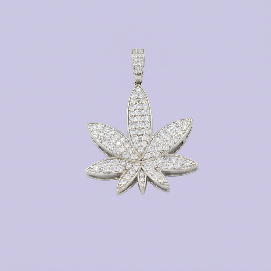 Dije de Plata .925 con Diseño de Planta Incrustado de Zirconias Finas mod. 1711
