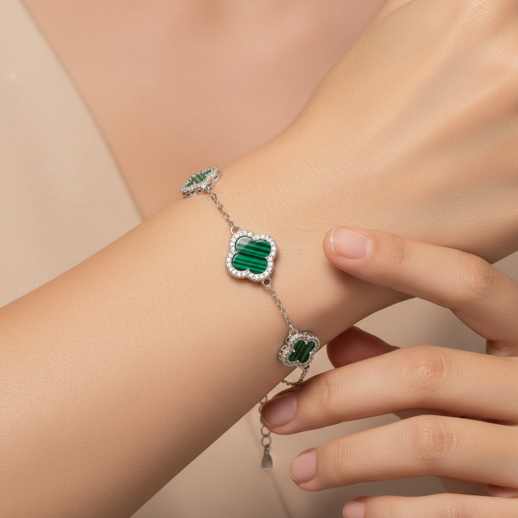 Pulsera de Plata .925 Diseño de 3 Tréboles con Malaquita. 0814
