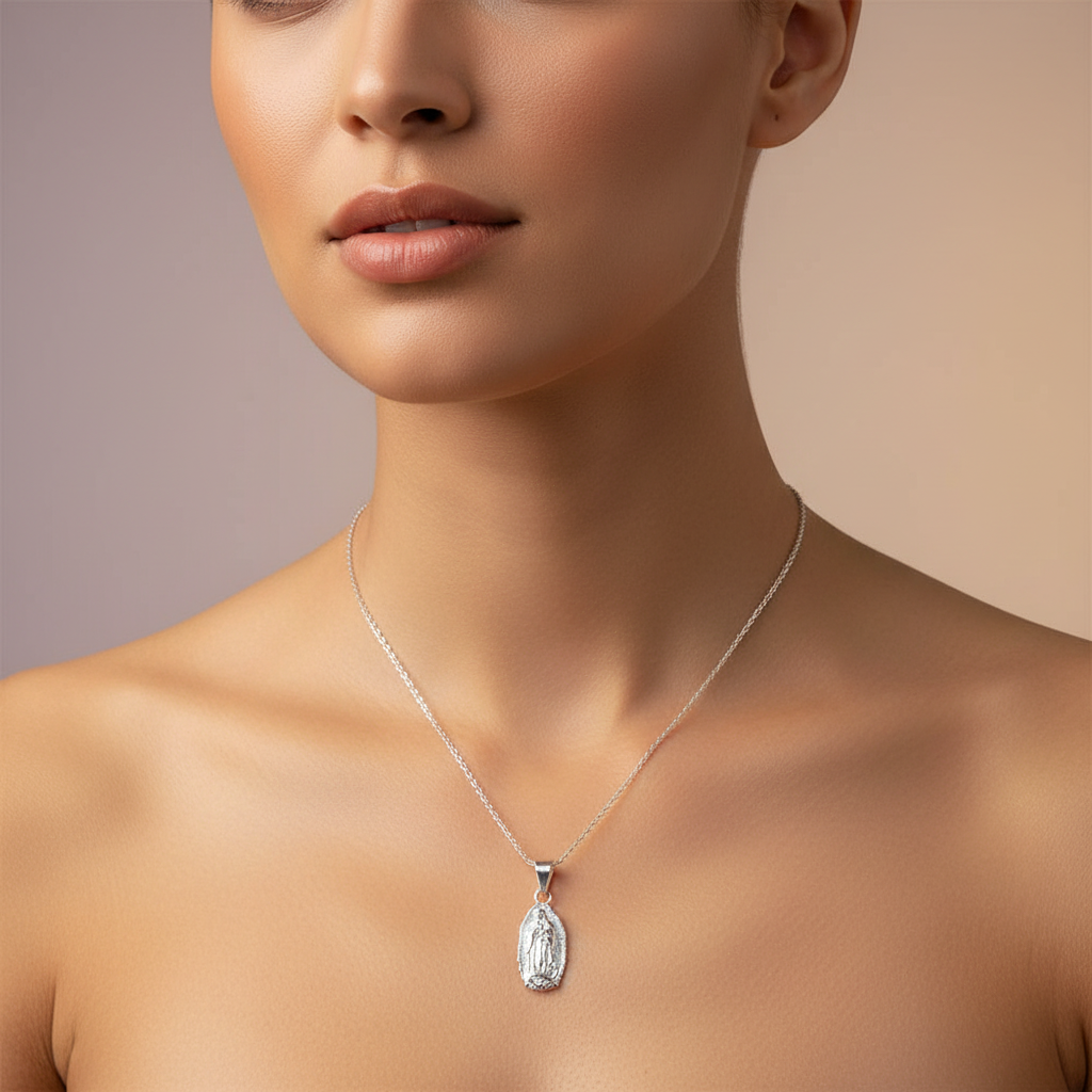 Medalla de Plata .925 de la Virgen Guadalupe  mod. 1584