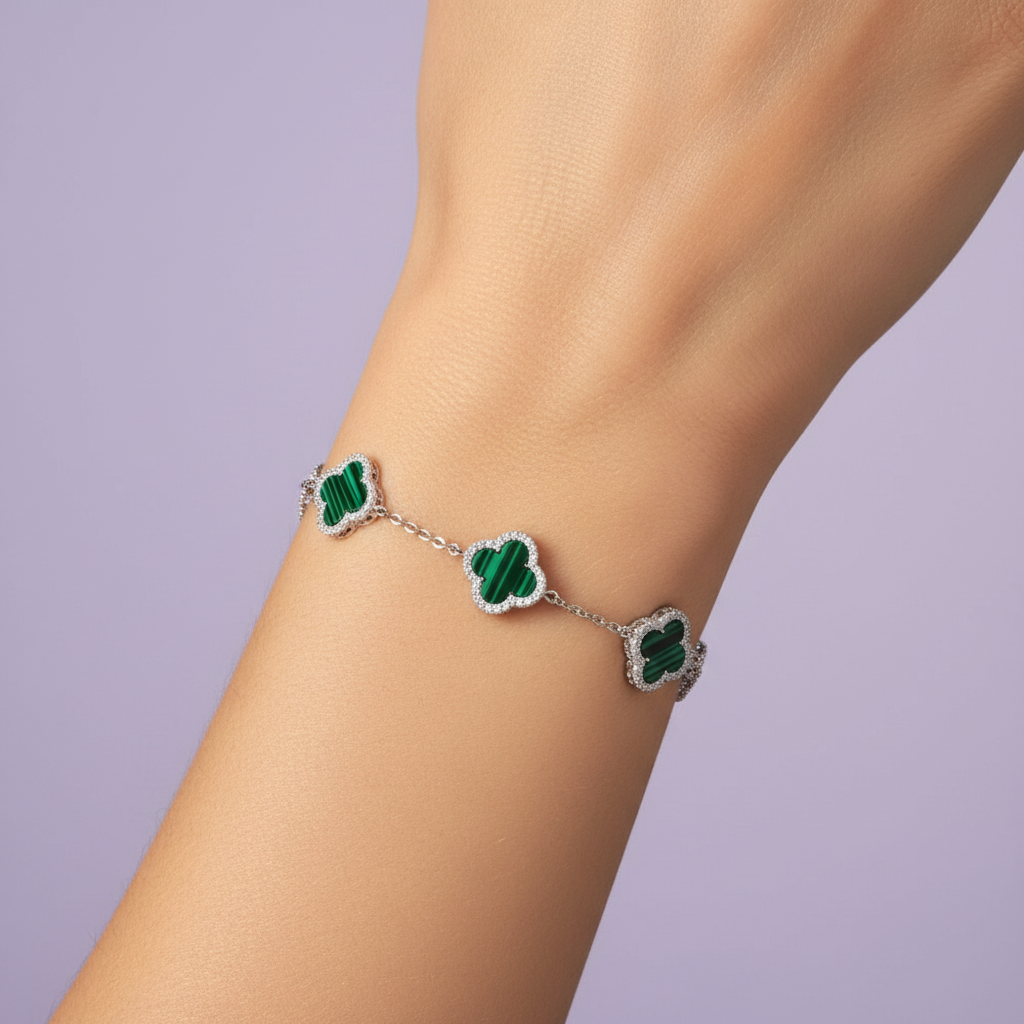 Pulsera de Plata .925 Diseño de Trébol con Incrustacíon de Zirconia. 1463