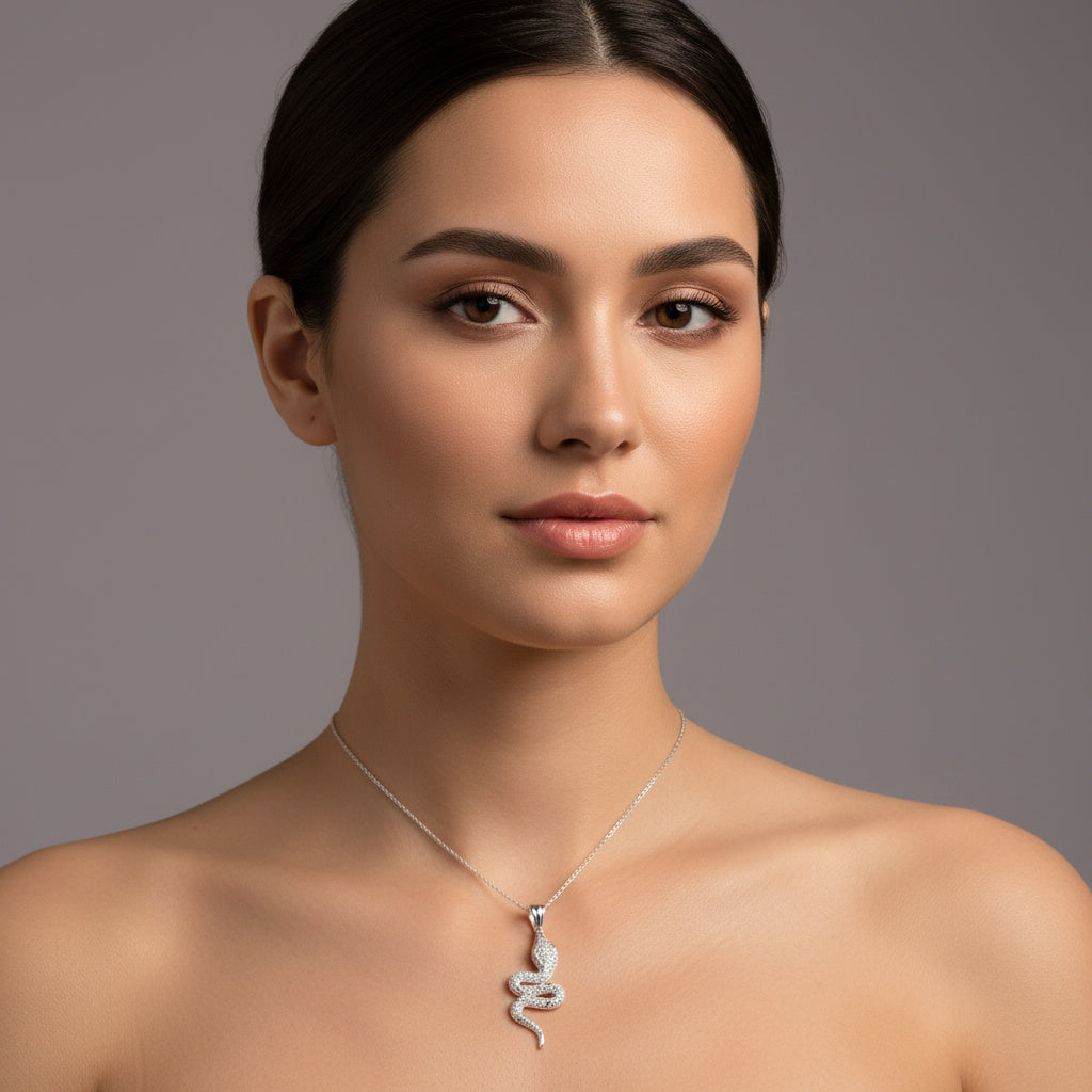 Dije de Plata .925 con Diseño de Serpiente con Zirconias mod. 1522