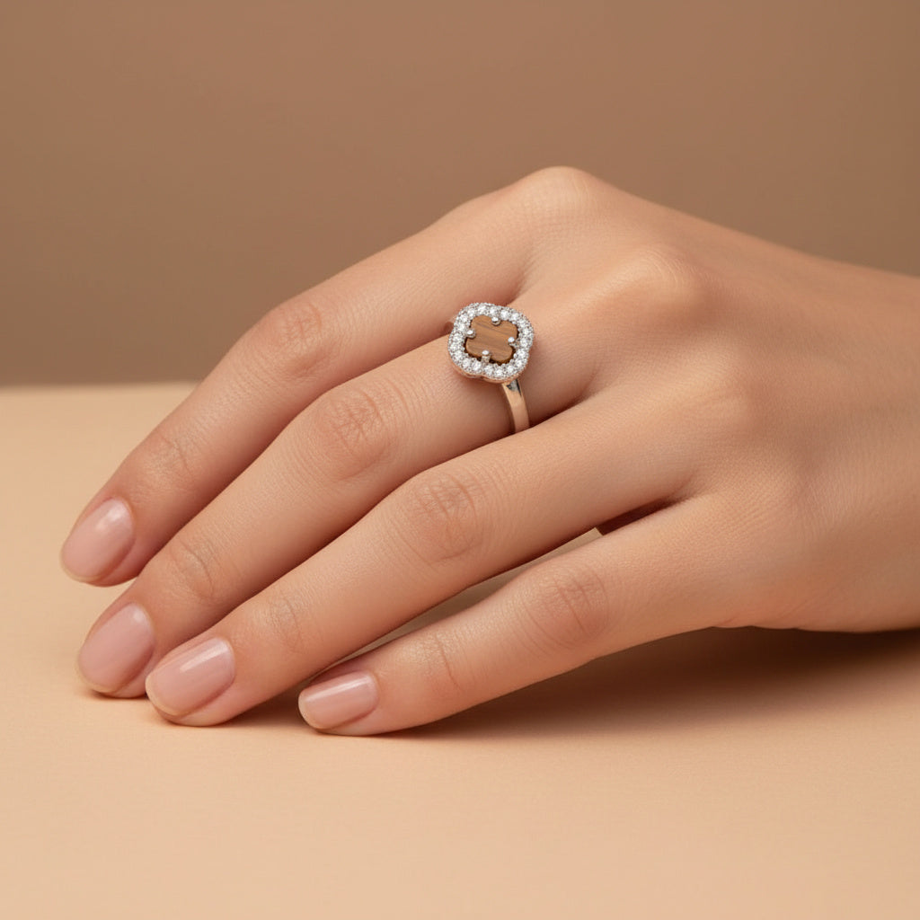 Anillo de Plata .925 Diseño de Trébol de Ojo de Tigre mod. 1043