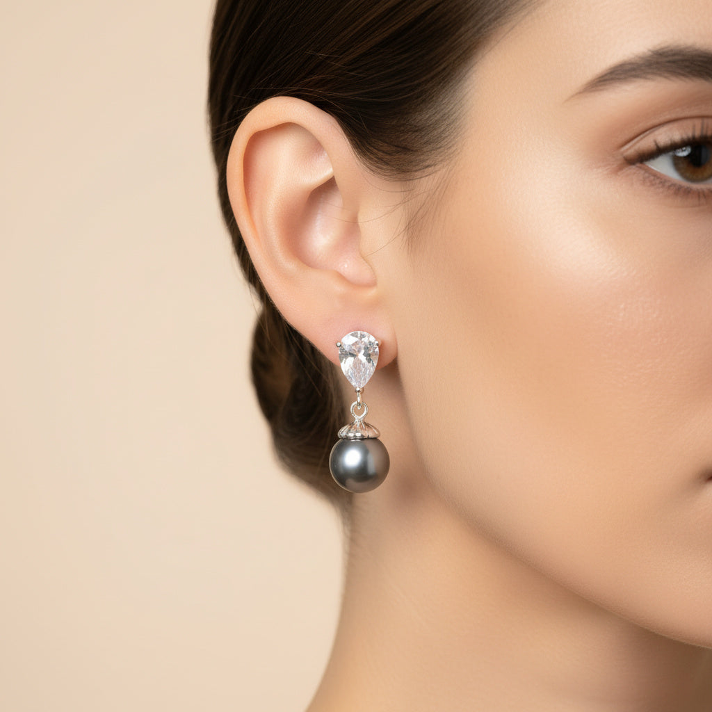 Arete Largo de Plata .925 con Zirconia en Forma de Gota y Perla  mod. 1587