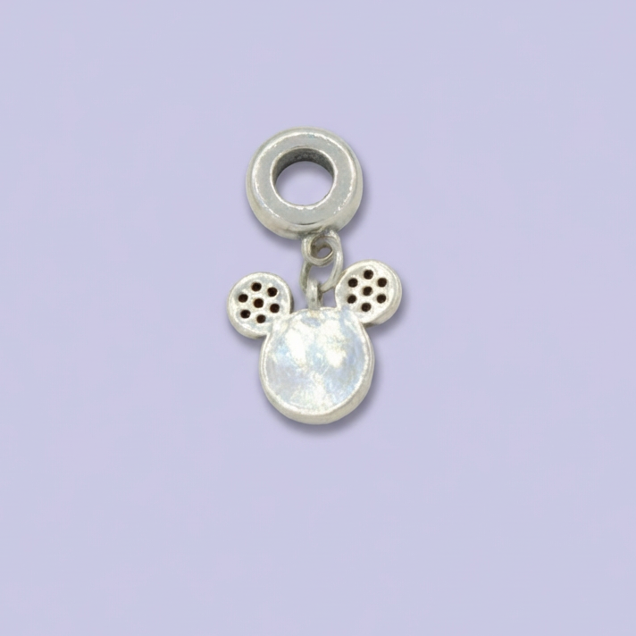 Dije de Plata .925 Estilo Charm Diseño de Orejas Incrustado de Zirconia mod. 1735