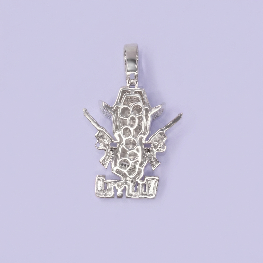 Dije de Plata .925 Diseño de Calavera con Pistolas mod. 2077