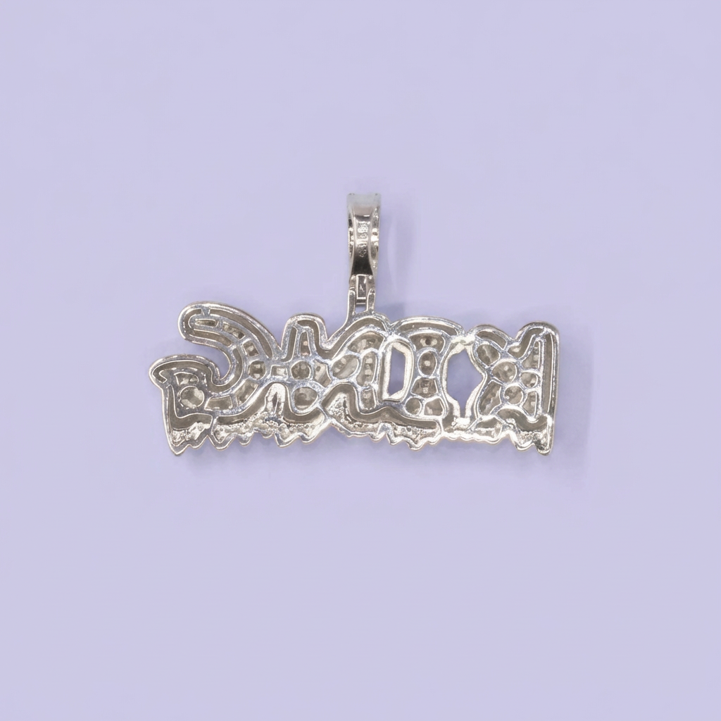 Dije de Plata .925 con Diseño de King con Zirconias Brillantes mod. 2060