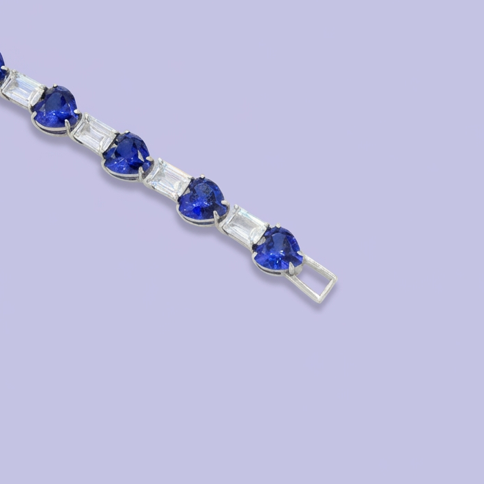 Pulsera de Plata .925 con Diseño de Corazón con Zirconias  mod. 2043