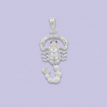 Dije de Plata .925 con Diseño de Escorpión Incrustado de Zirconias Brillantes mod. 1790