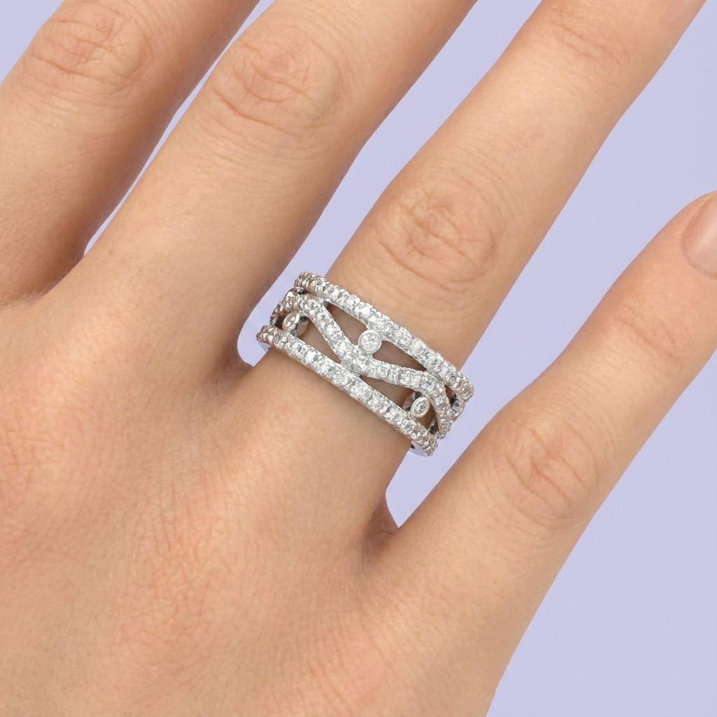 Anillo de Plata .925 con Diseño Especial con Zirconias Finas mod. 1816