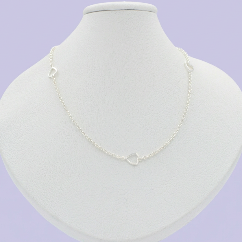 Gargantilla de Plata .925 Especial con Diseño de Corazones Planos mod. 1849