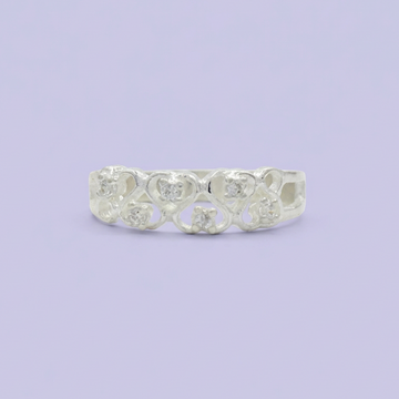 Anillo de Plata .925 con Diseño de Corazones Incrustado de Zirconias mod. 1859