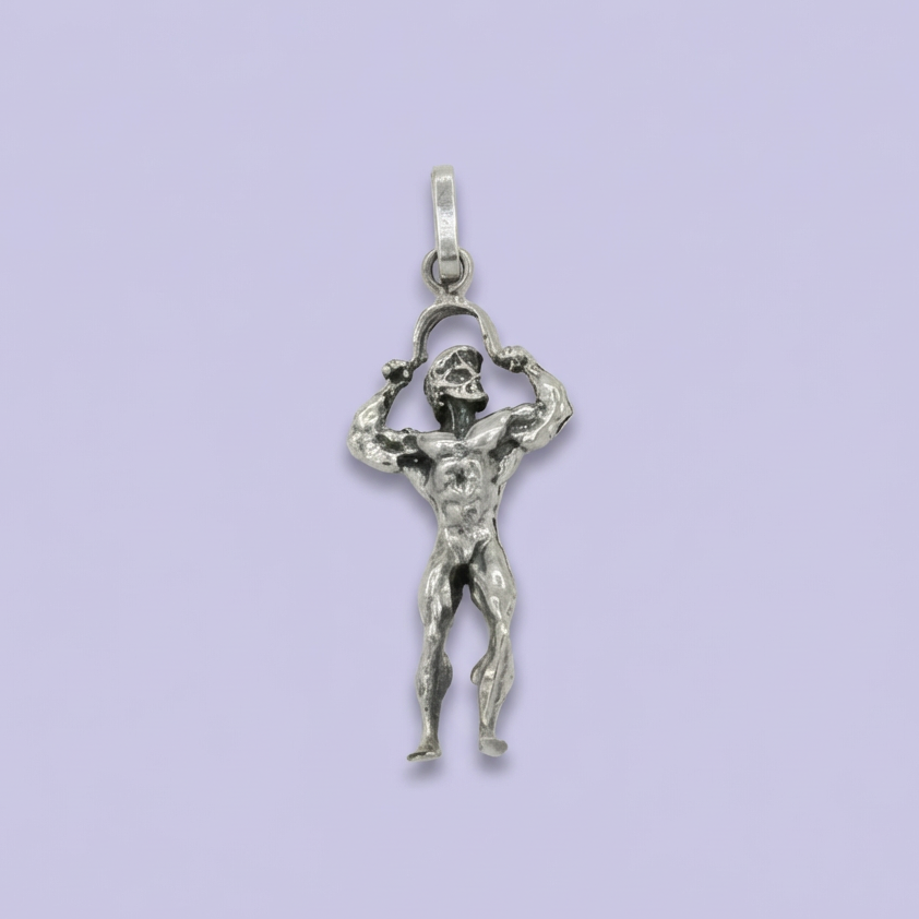 Dije de Plata .925 con Diseño de Fisicoculturista mod. 1779