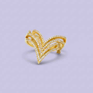 Anillo de Plata .925 con Diseño de Doble V Elegante con Zirconias mod. 1827
