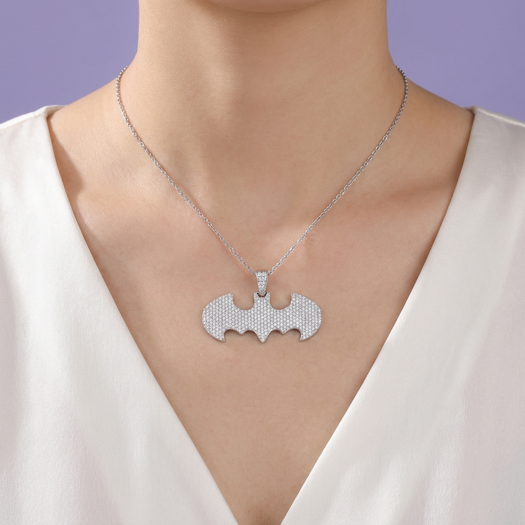 Dije de Plata .925 con Diseño de Batarang Hueco con Zirconias Finas mod. 2061