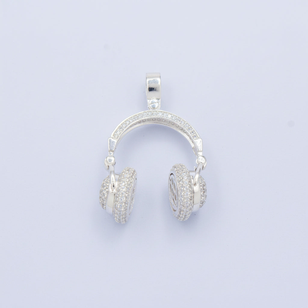 Dije de Plata .925 con Diseño de Audifonos Incrustado de Zirconias mod. 1527